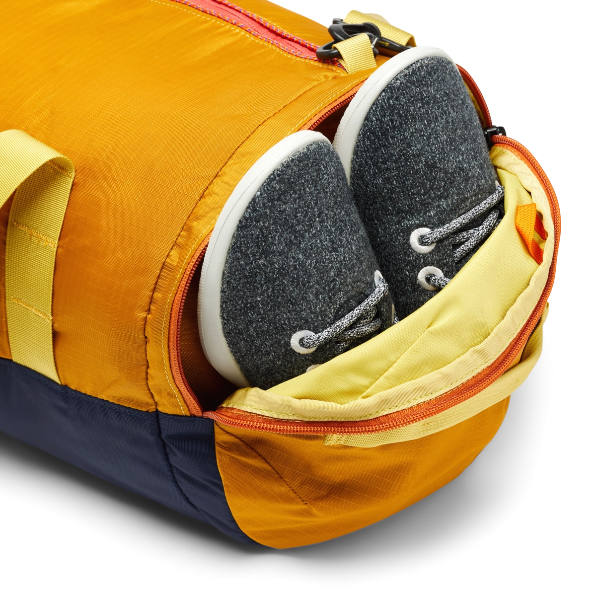 Ligera 32L Duffel Bag - Cada Día