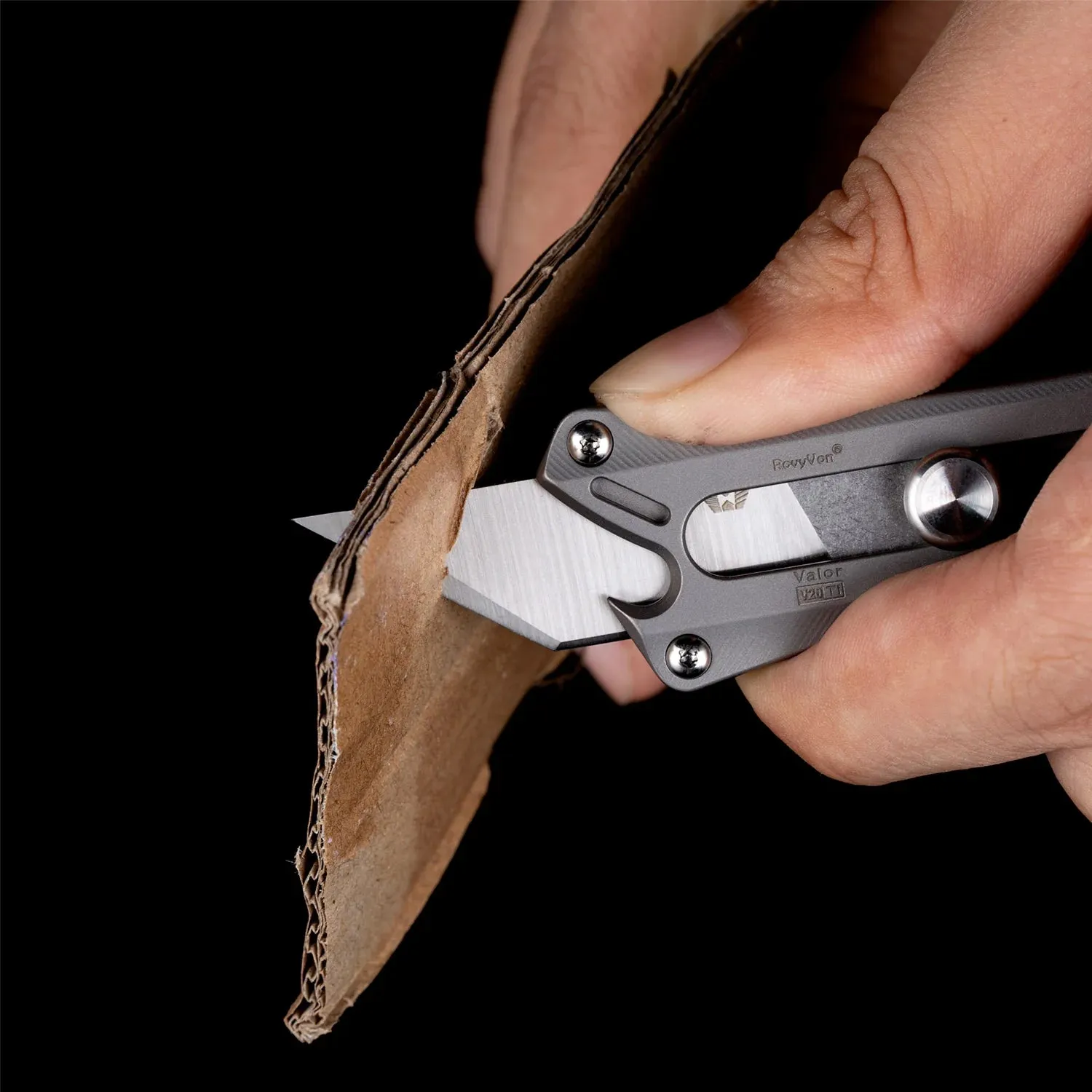 Valor V20 Titanium Utility Pocket Knife